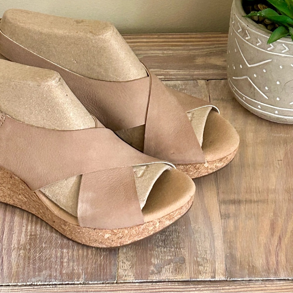 Clarks Sand Nubuck Leather Crisscross Wedge Sandal - Picture 5 of 12